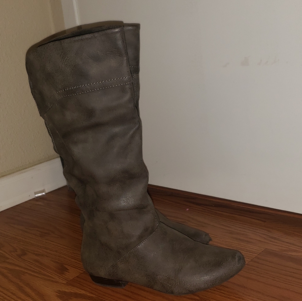 Gray boots